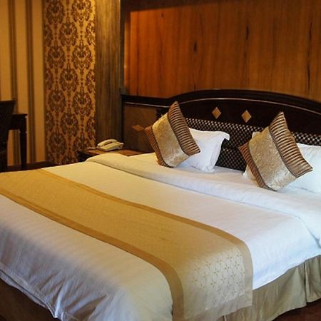 Interpark Hotel Olongapo Extérieur photo