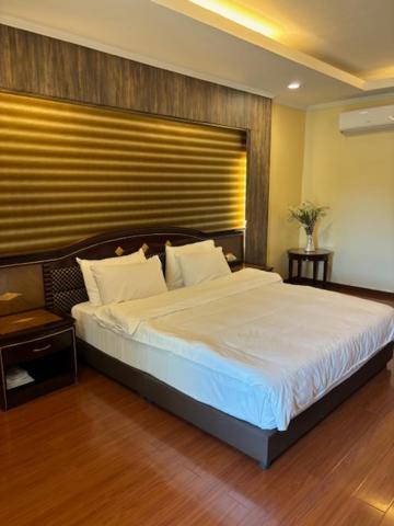 Interpark Hotel Olongapo Extérieur photo